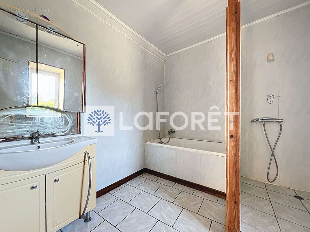 Maison en pierre à MONCONTOUR 86 - photo 8