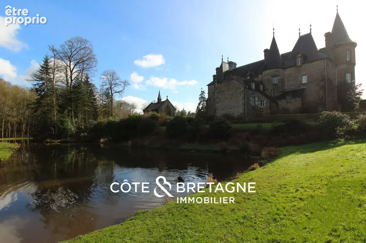 Côte & Bretagne Immobilier vous présente : Domaine historique de 25 ha avec château, moulin à eau, chapelle et - photo 5