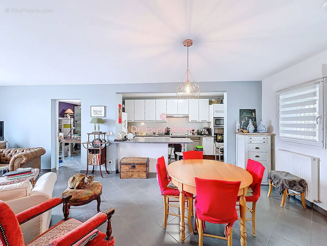 Appartement à LYON-9E