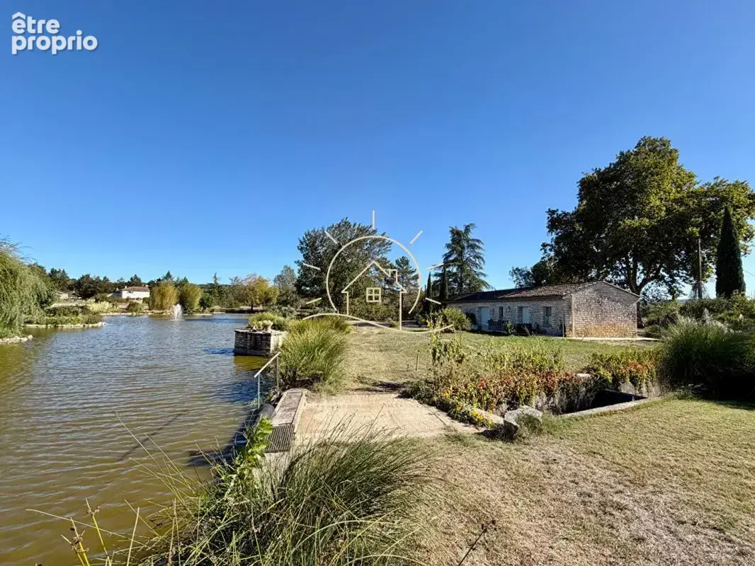 Propriété d'exception à Barjac au coeur de 8 hectares avec lac privé - photo 22