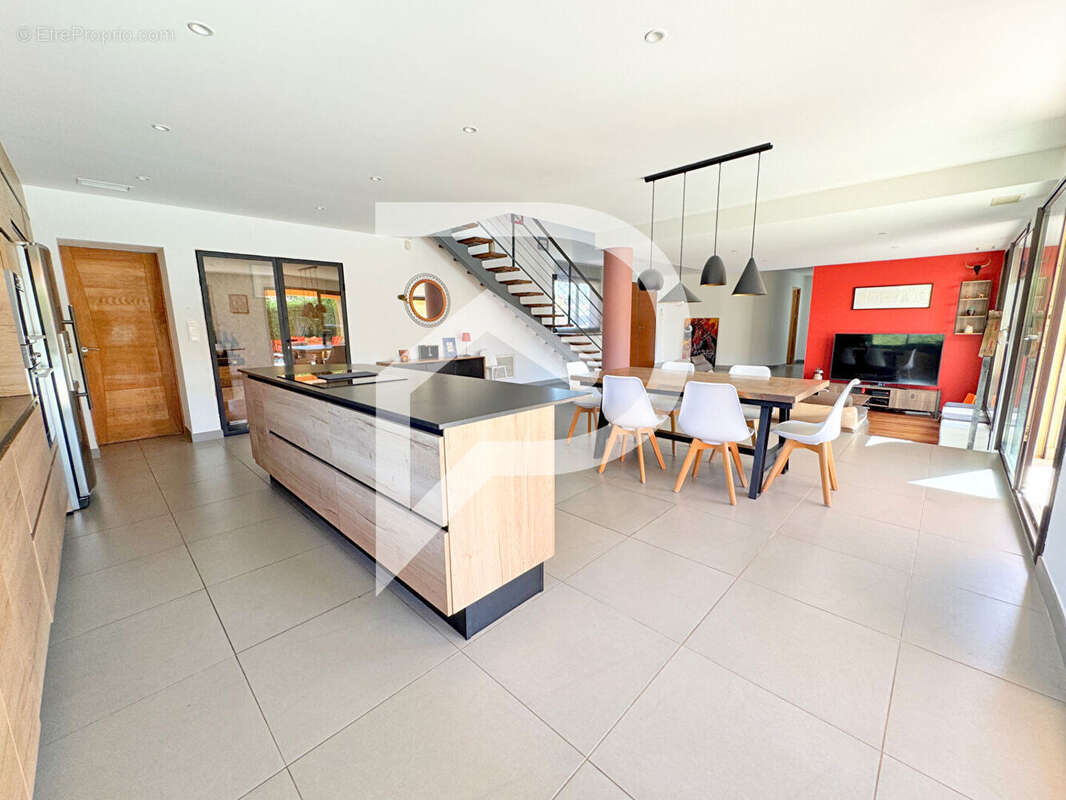 Maison à CORNEILLA-LA-RIVIERE