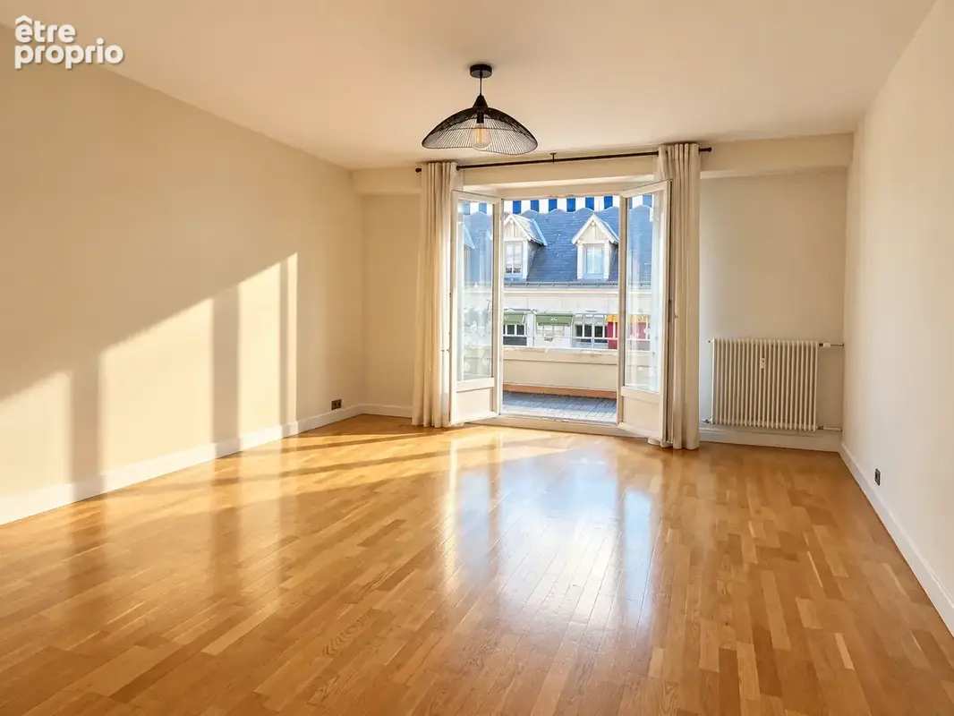 Tours centre - appartement type 3 - ascenseur - photo 2