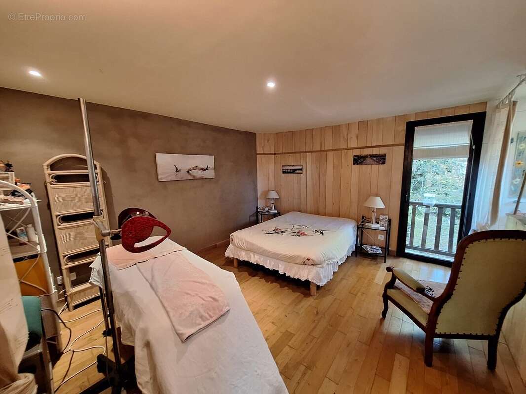 Maison à BAGAT-EN-QUERCY