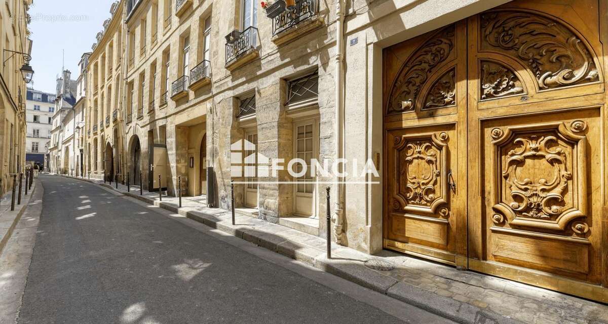 Paris iv – rue aubriot – studio au calme et lumineux avec vue degagee - photo 14