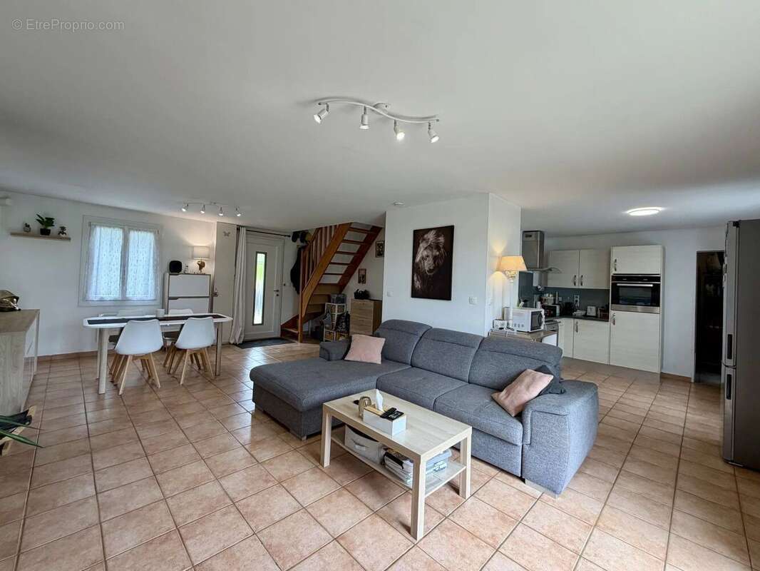 Maison à ROZAY-EN-BRIE