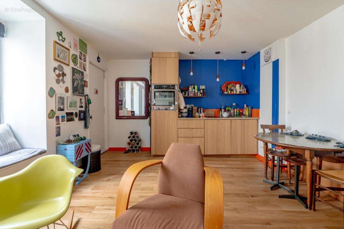 Appartement à PARIS-18E
