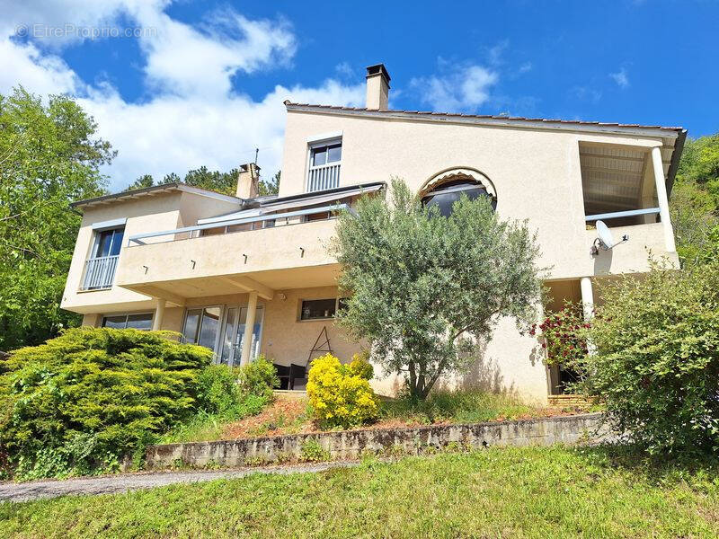 Maison à SAINT-CERE