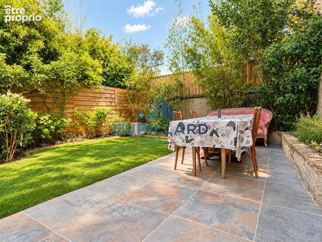 VILLEREST   Maison en pierre de 229 m2 avec jardin paysagé - photo 15