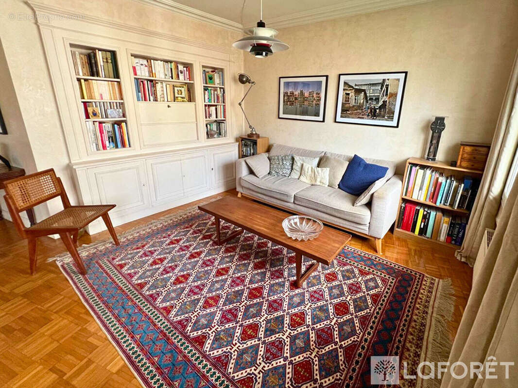 Appartement à BOULOGNE-BILLANCOURT