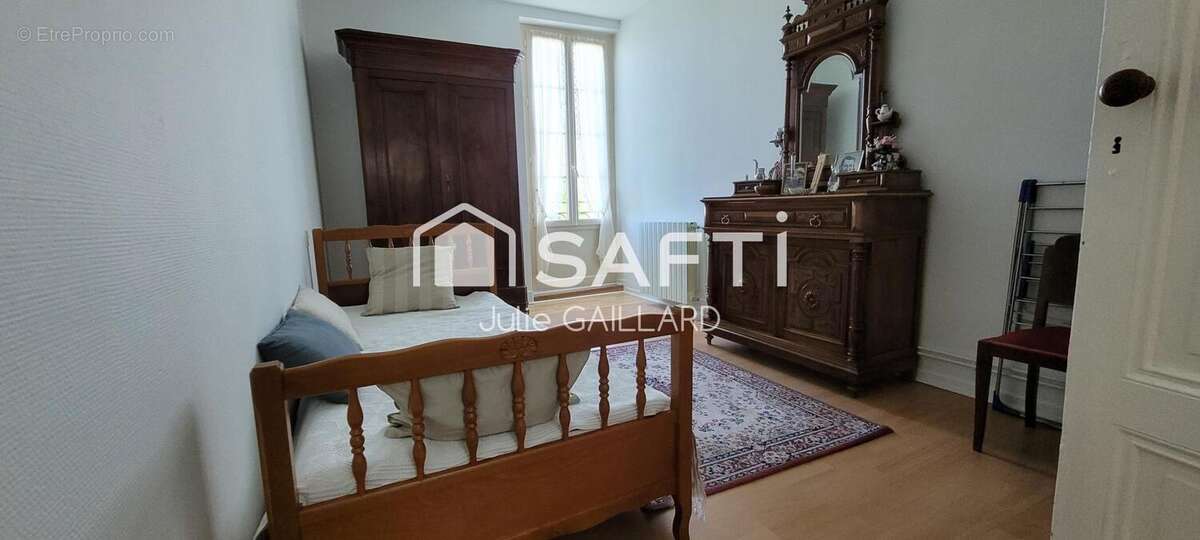 Maison 240 m² à Bazas  - photo 6