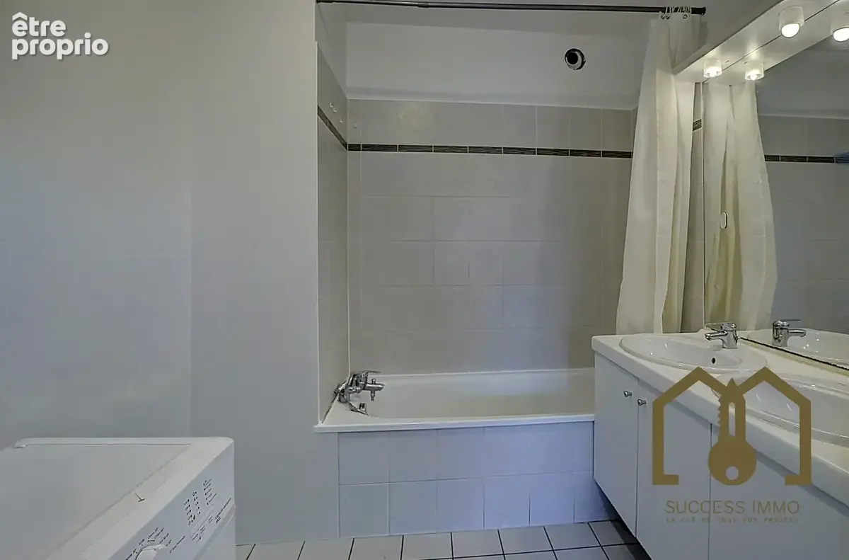 Appartement 76 m² à Vaulx-En-Velin  - photo 8