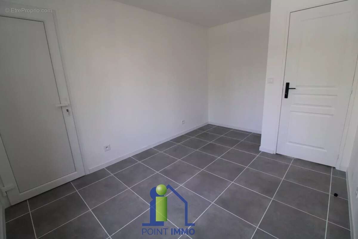 Appartement à MARSEILLE-9E