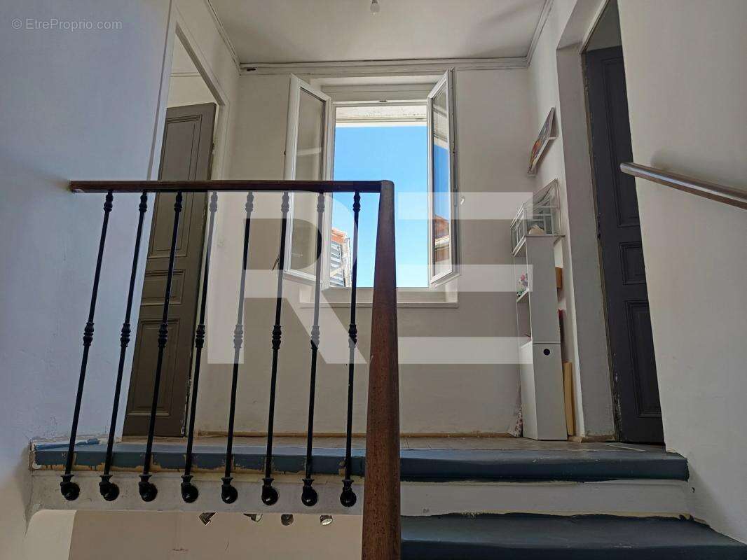 Maison de ville 140m2  avec cour 80 m2 quartier recherché - photo 3