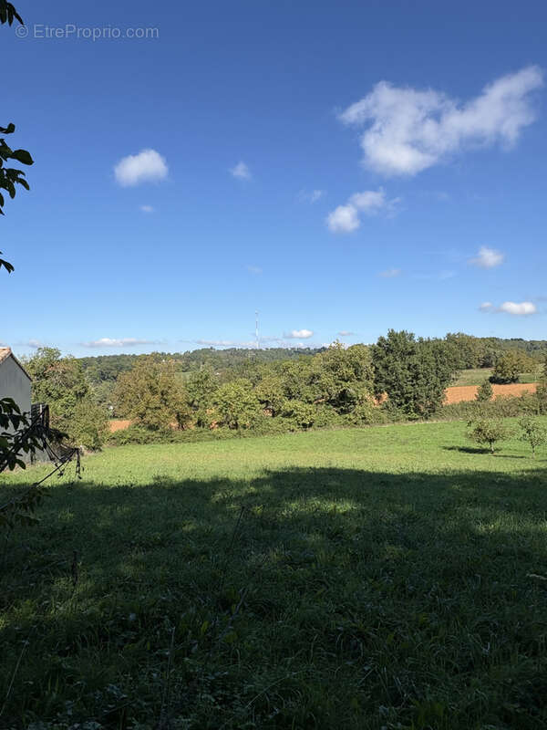 Terrain à COUX-ET-BIGAROQUE