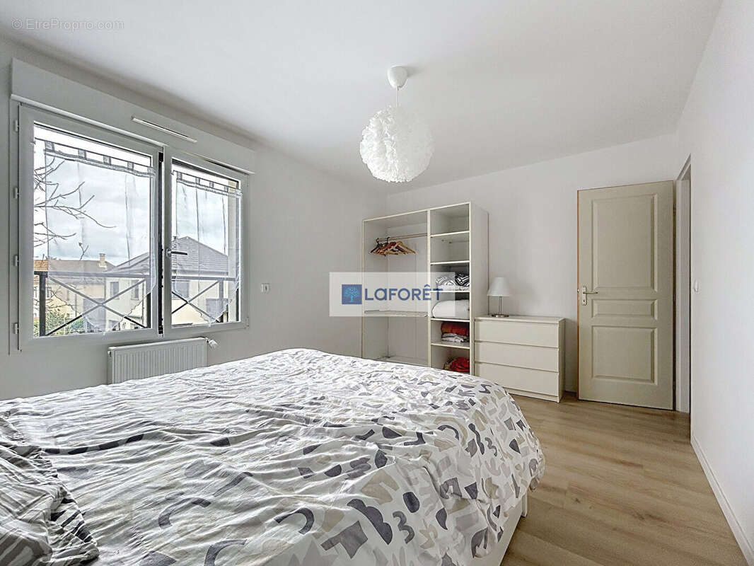 Maison à SARTROUVILLE