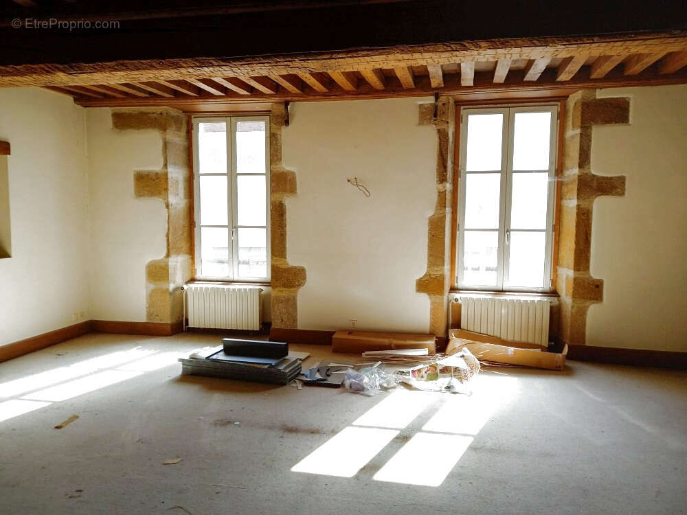 Appartement à ARNAY-LE-DUC