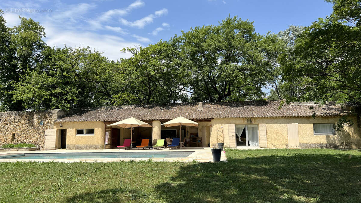 Maison de Maître, début 19ème, avec un parc de plus de 1 hectare. - photo 14