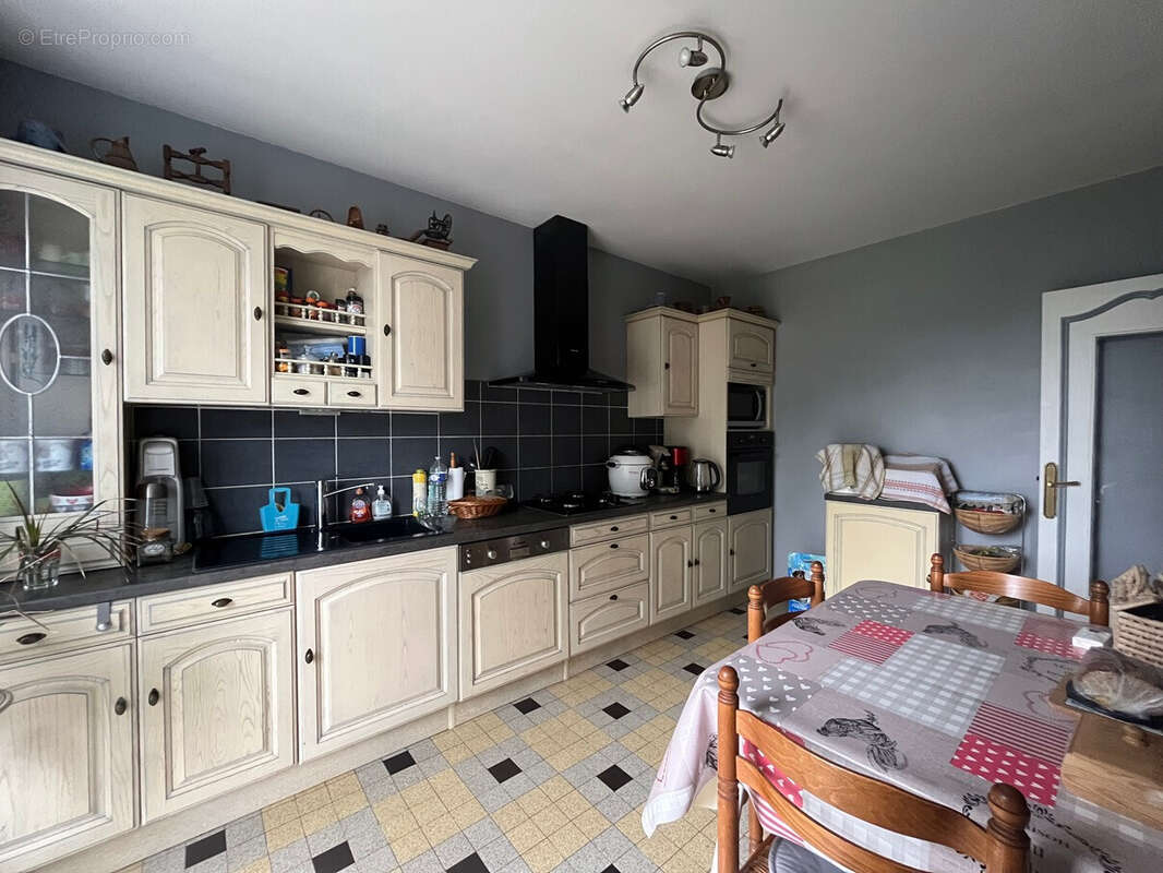 Maison 120 m² à Issoudun  - photo 9