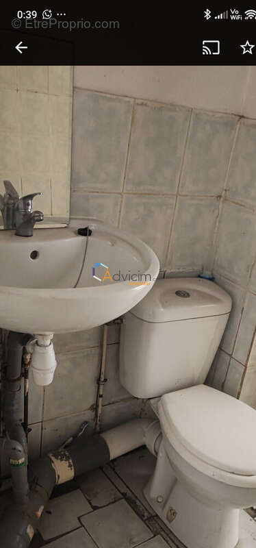 Coin wc, lavabo - Appartement à ISSY-LES-MOULINEAUX