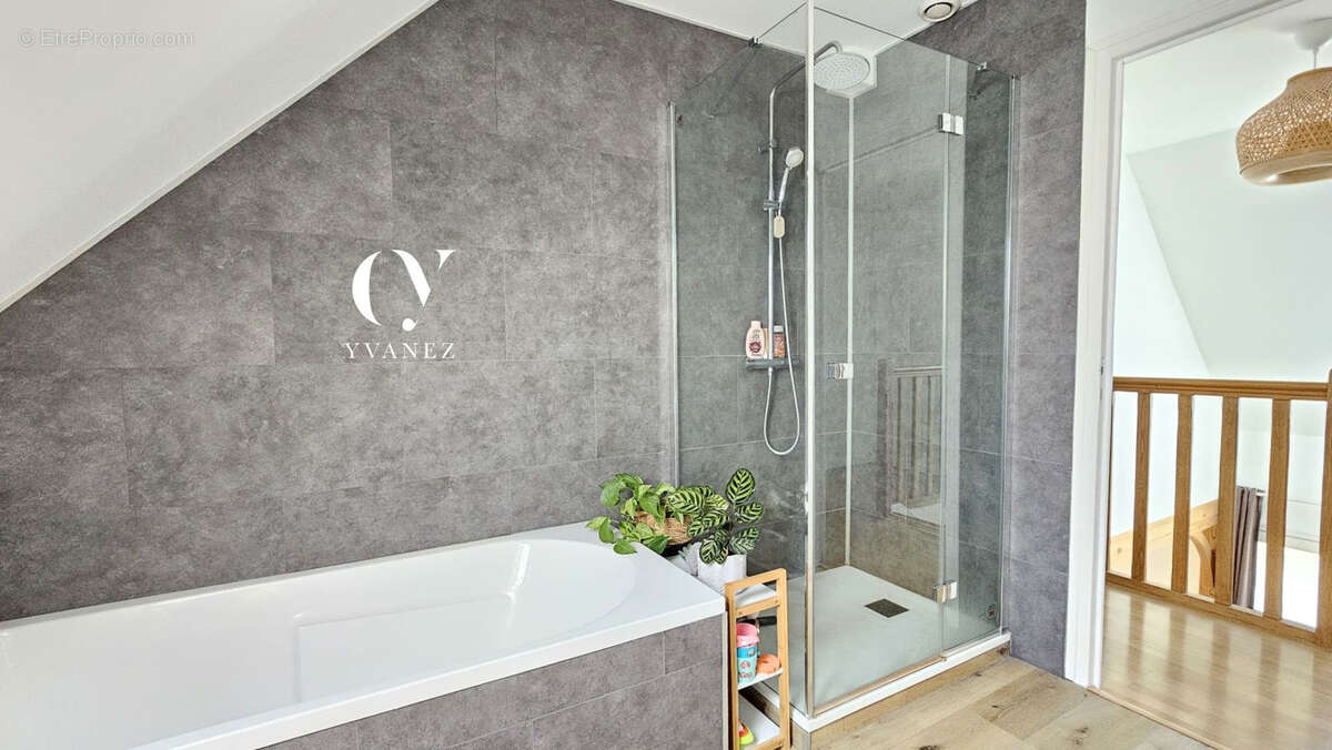 Maison de 144 m2 avec 5 chambres et parcelle de 762 m2 - photo 14