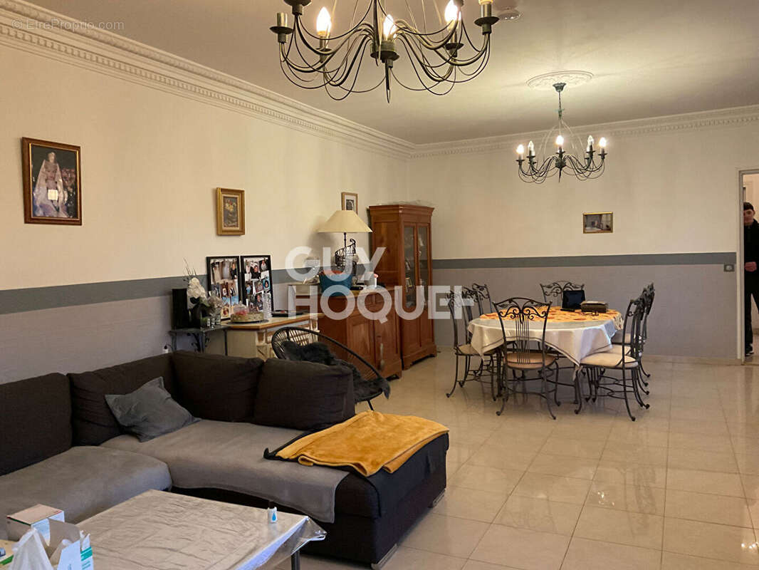 Maison à LE BLANC-MESNIL