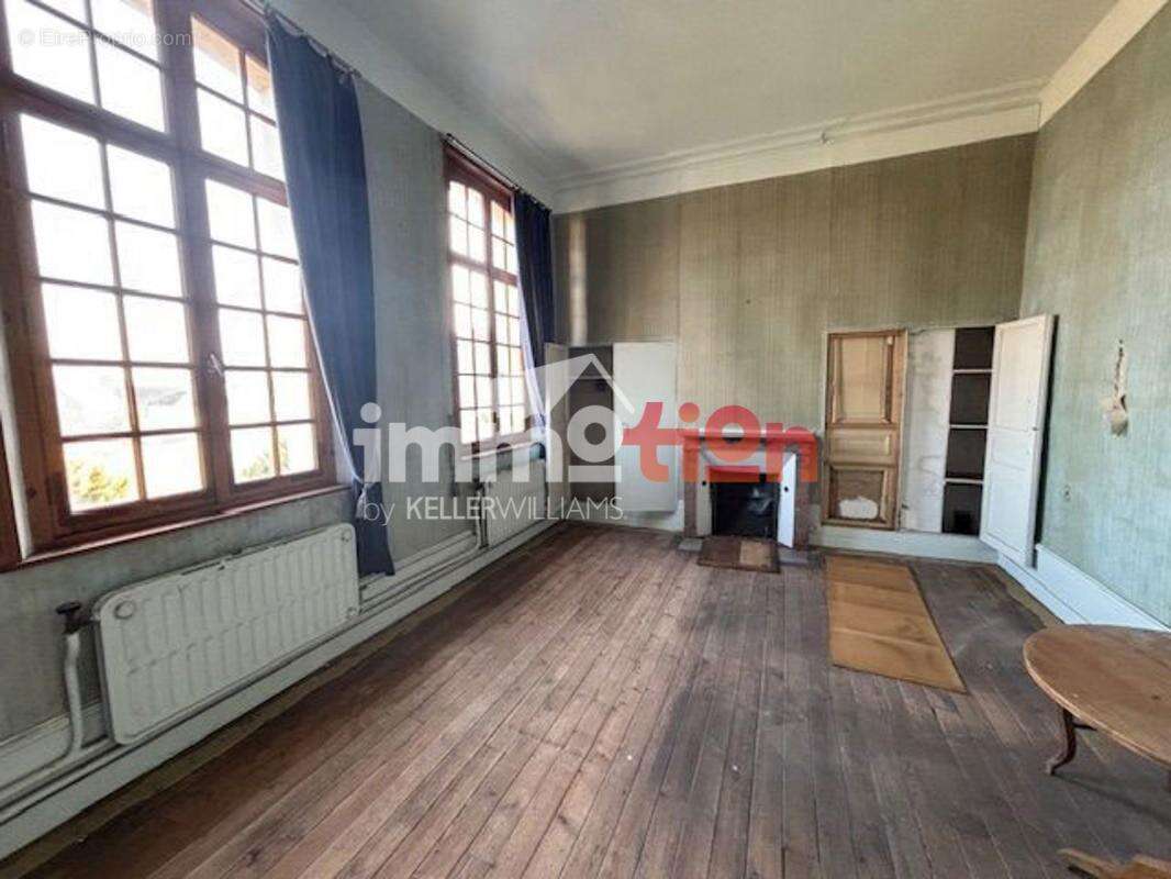 Maison à FEUQUIERES-EN-VIMEU