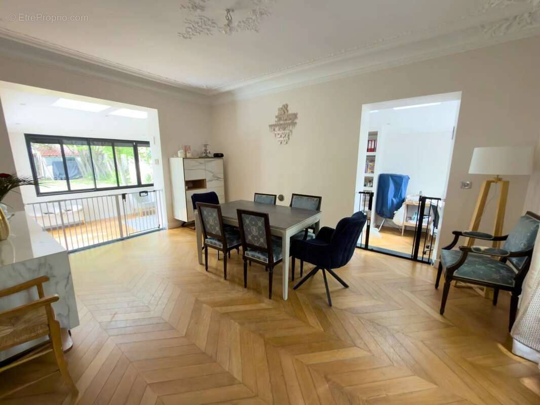 Maison à VILLEMOMBLE