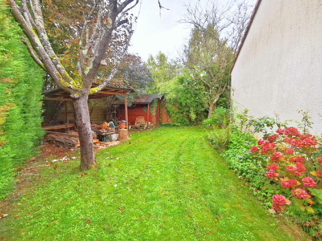 Maison à MAGNY-LES-HAMEAUX