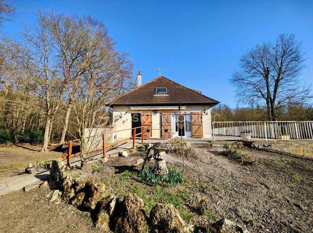 Maison à JOUARS-PONTCHARTRAIN