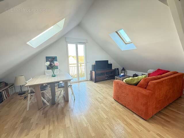 Appartement à MAISONS-ALFORT