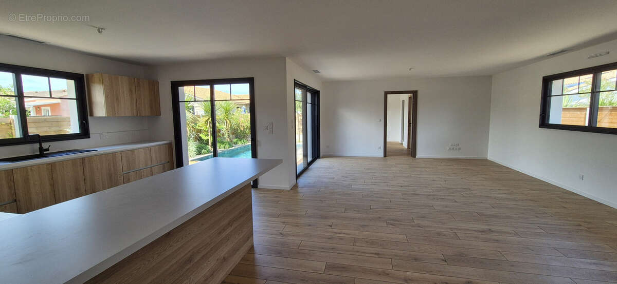 Maison à GUJAN-MESTRAS