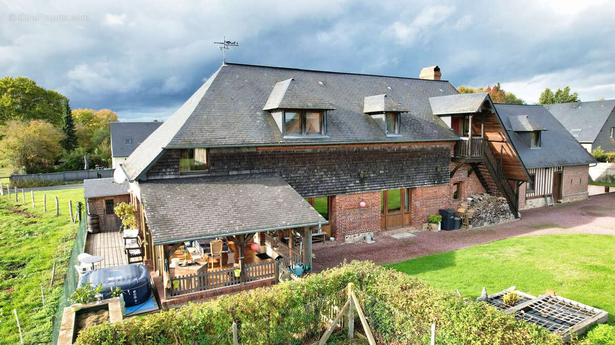 Maison à SAINT-GATIEN-DES-BOIS