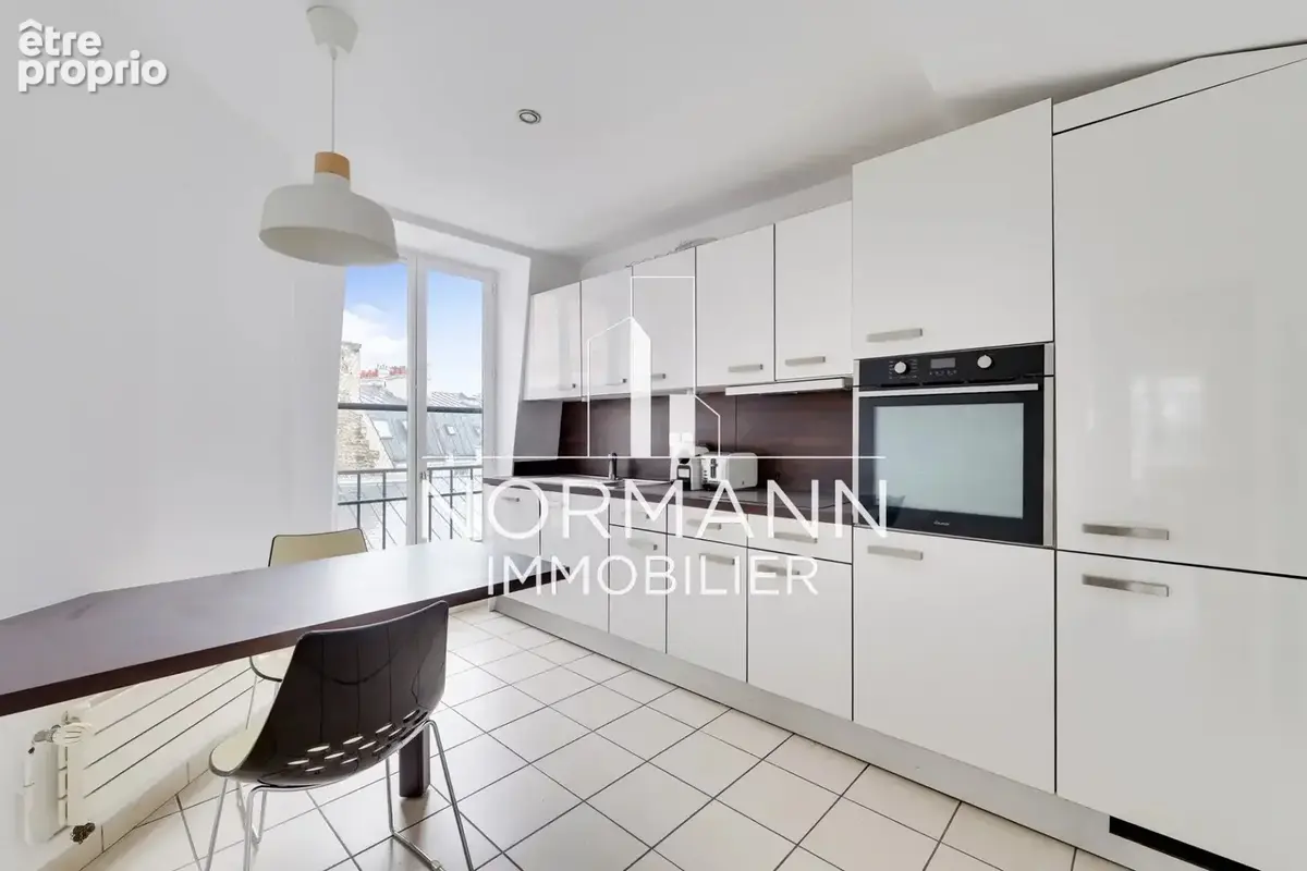Paris 8 - faubourg saint honore / hoche - duplex - 2 chambres - photo 12