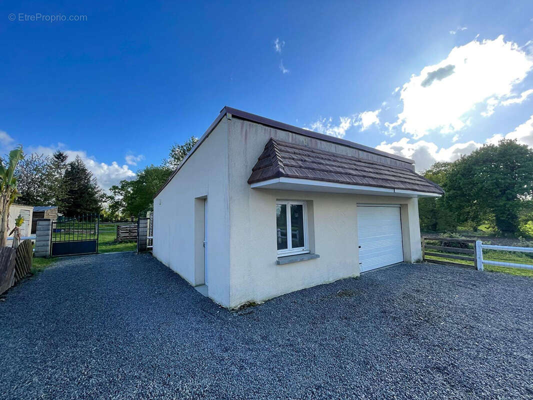 Maison à MARCEY-LES-GREVES