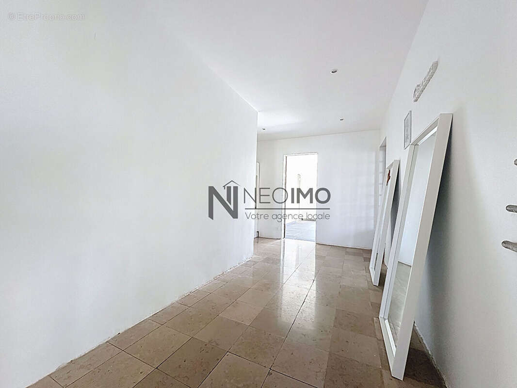 Maison à NEUFCHATEAU