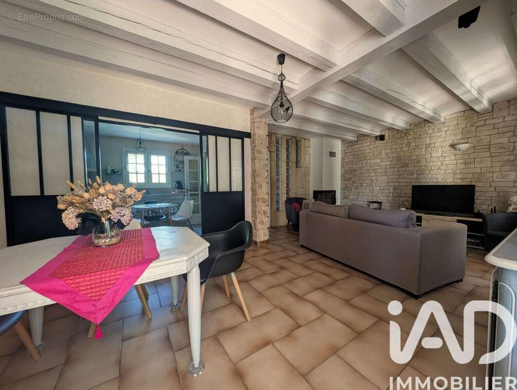 Photo 6 - Maison à MALATAVERNE