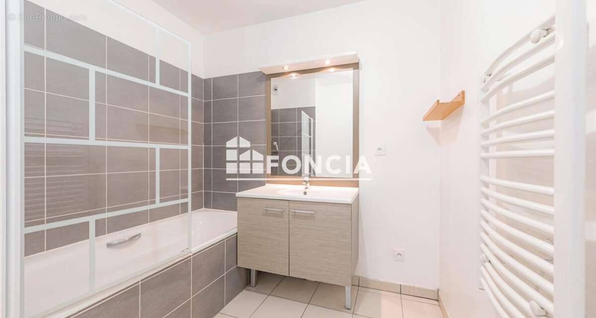 Appartement à MILLERY