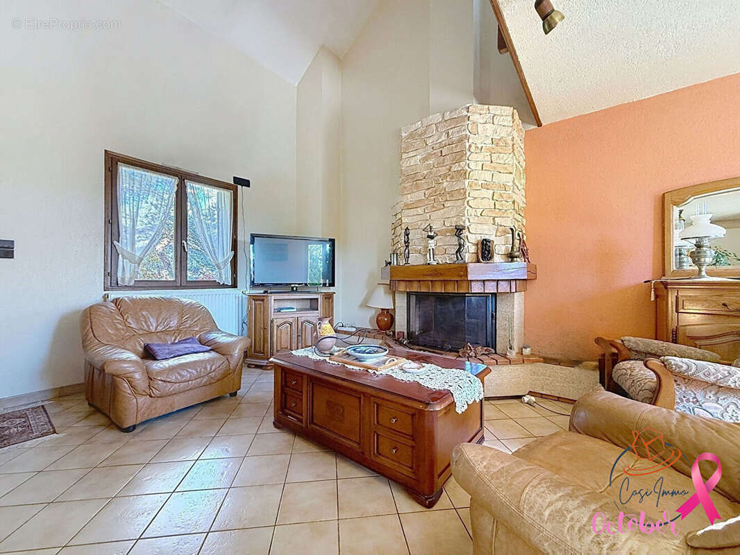 Maison à BELLEGARDE-SUR-VALSERINE