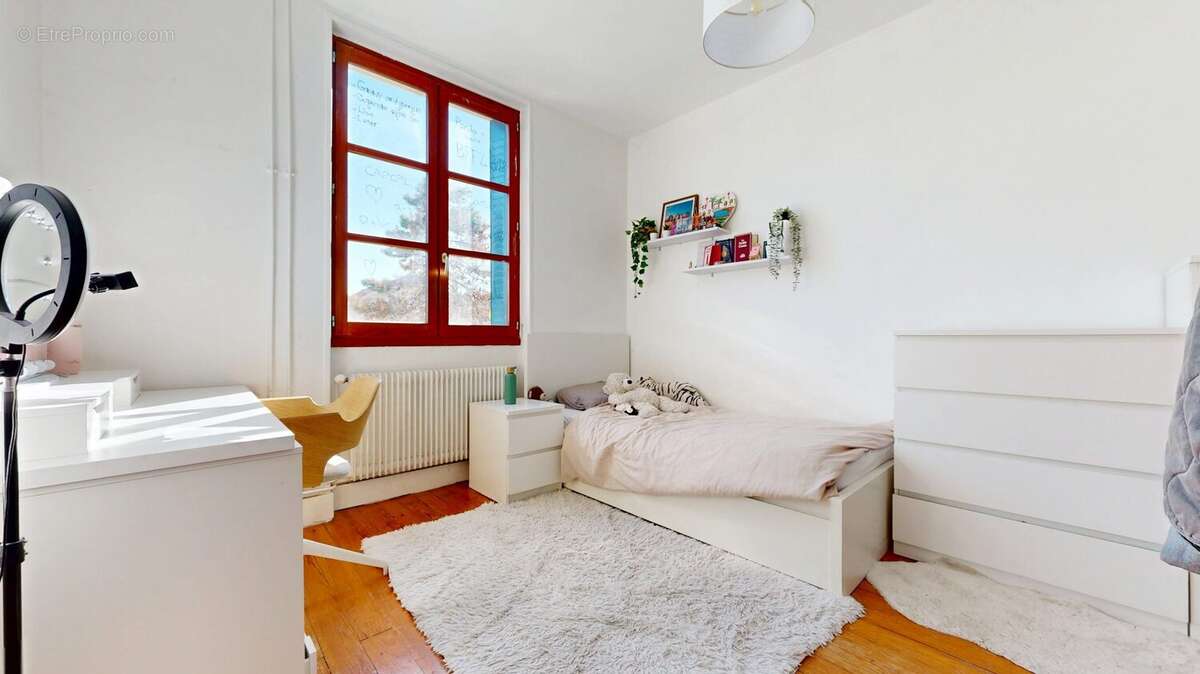 Maison à LYON-8E