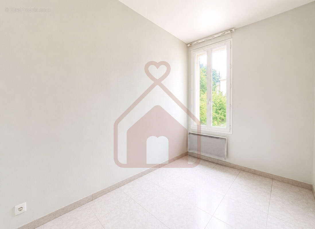 Appartement à IVRY-SUR-SEINE