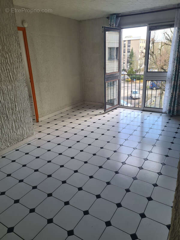 Appartement à GRIGNY