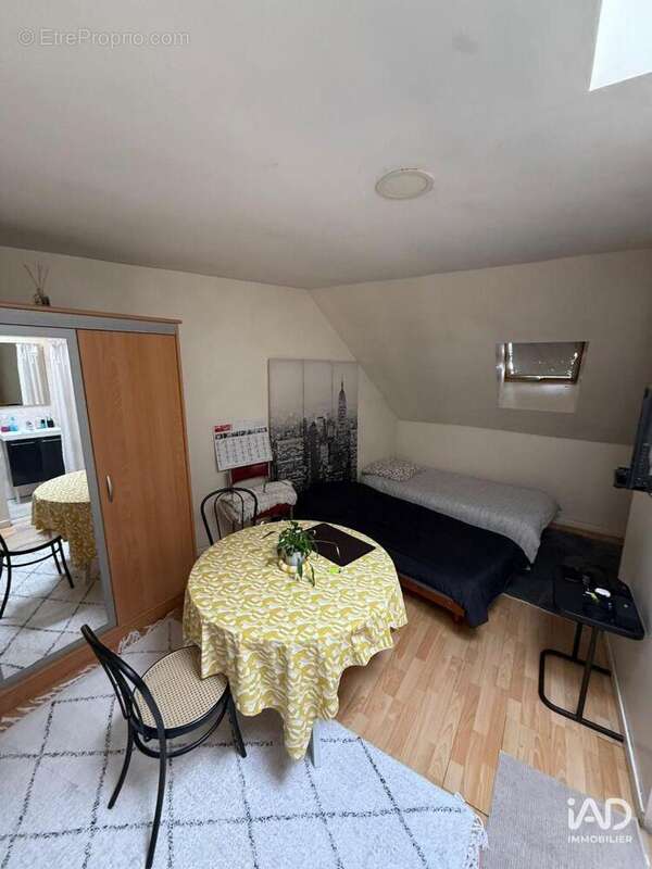 Photo 8 - Commerce à COIGNIERES