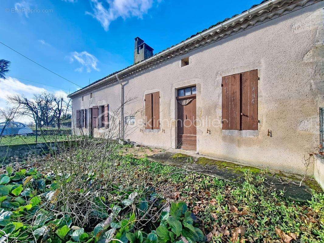 Maison à rénover, vue panoramique et fort potentiel locatif à Miradoux - photo 9