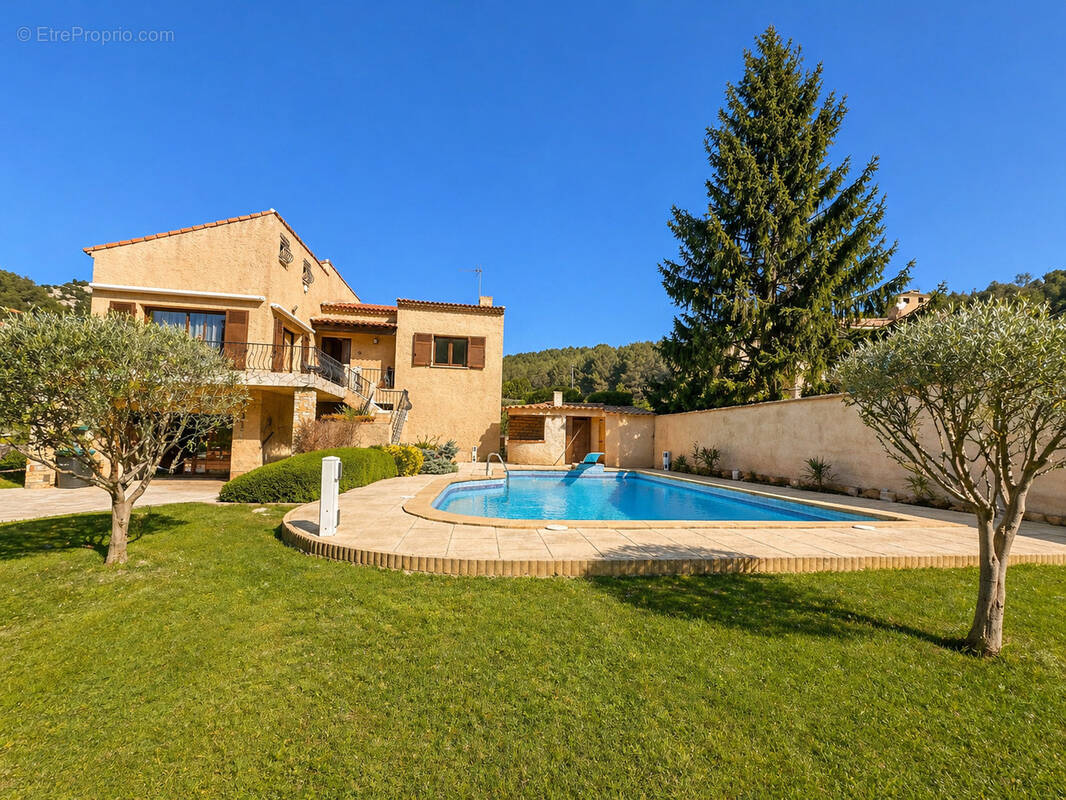 Maison à AUBAGNE