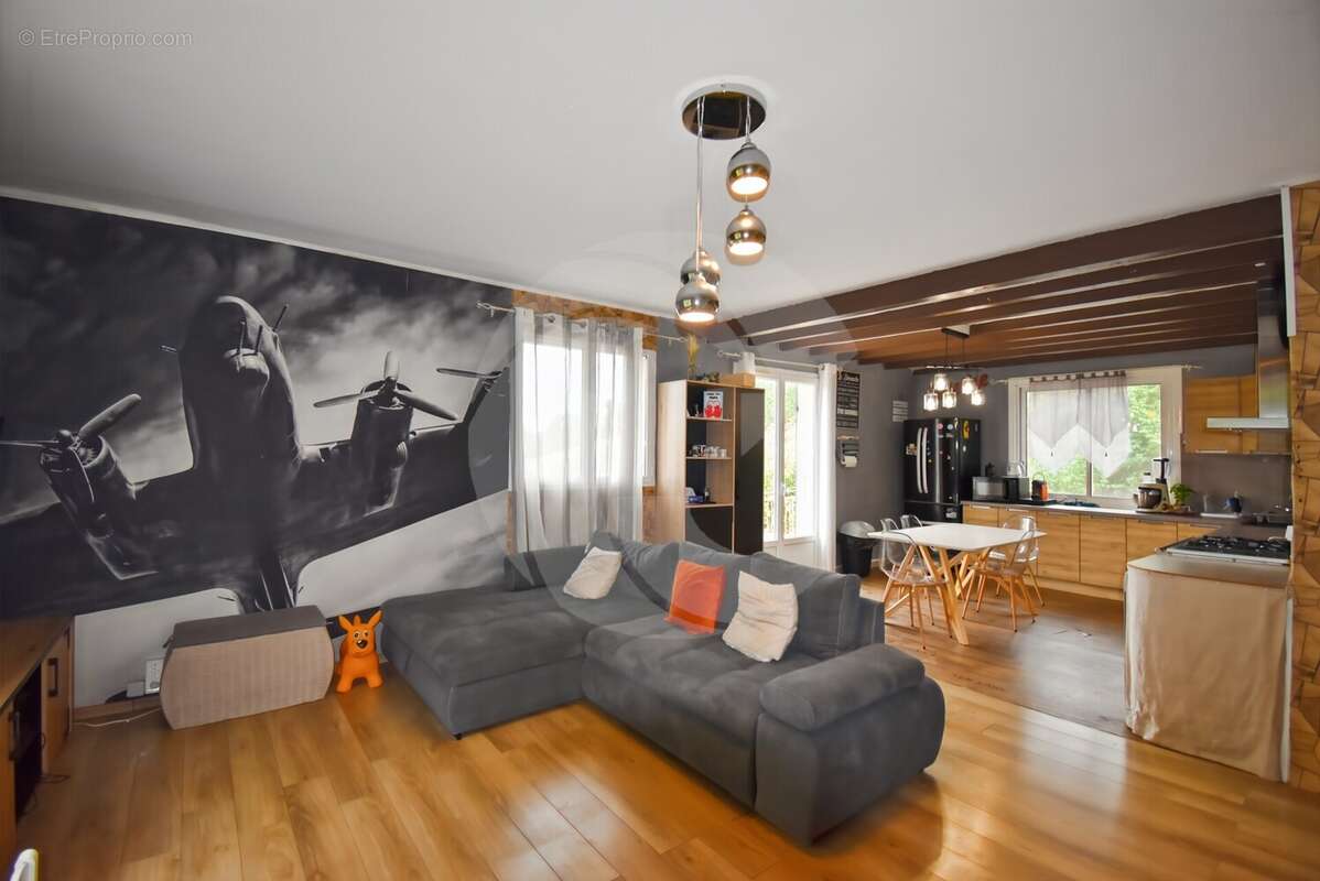 Maison 173 m² à Bioule  - photo 2