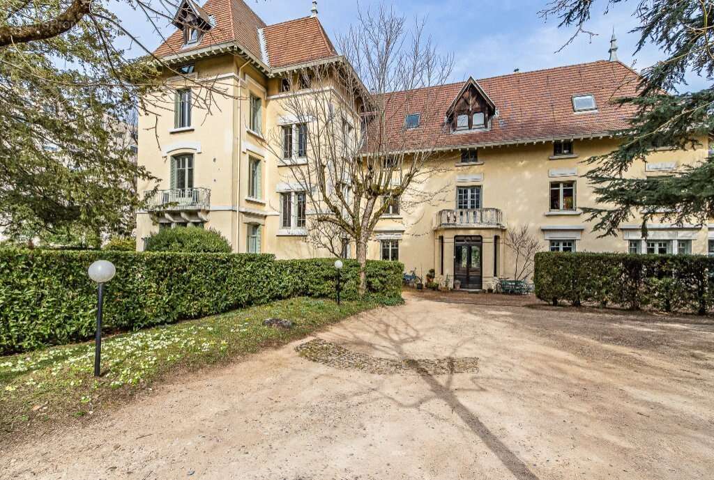 Appartement à LYON-5E