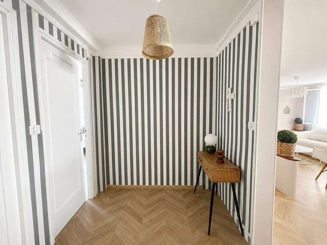 Appartement 78 m² à Beziers  - photo 3