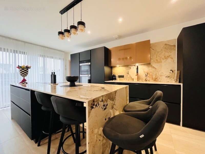 Maison contemporaine 2024 MEUCON – DPE A/A – Tout à pied, confort et prestations de qualité - photo 2