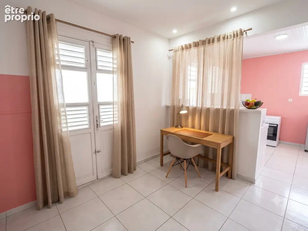 Ensemble immobilier composé de deux immeubles. - photo 14