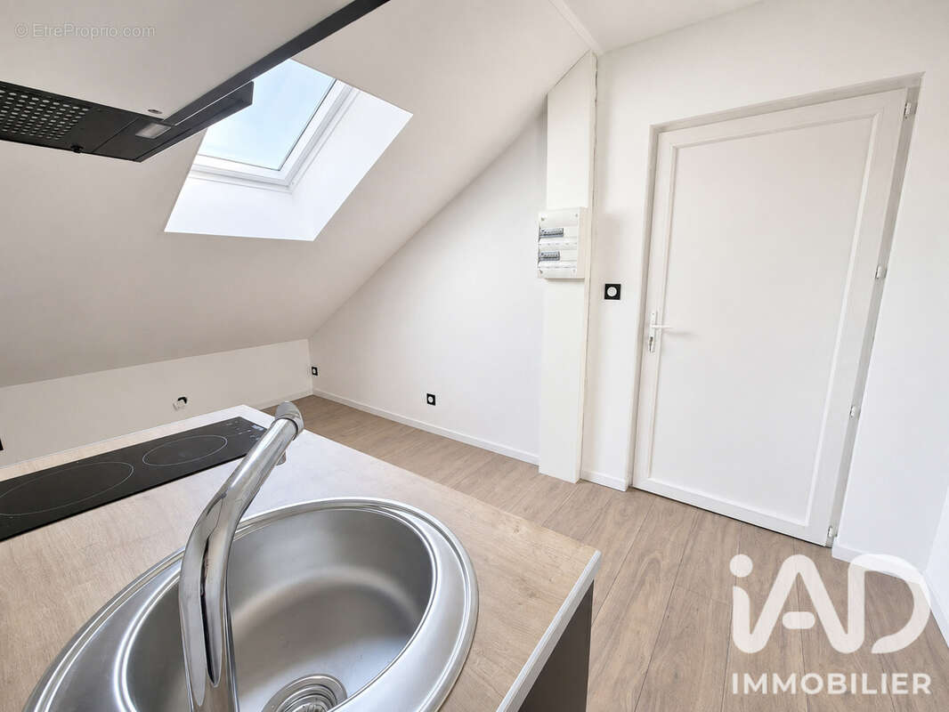 Appartement 290 m² à Charleville-Mezieres  - photo 5